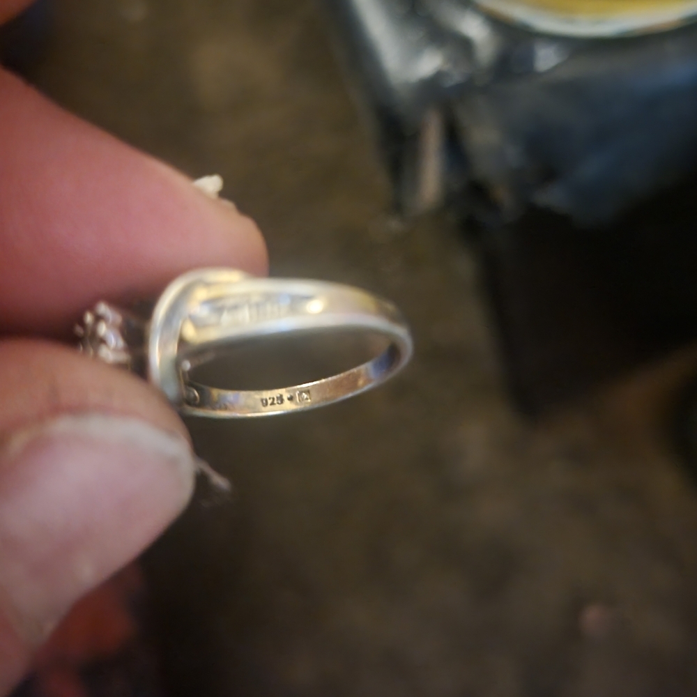 Ring - Picture 2 of 2